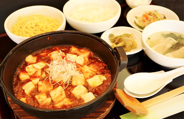 鉄鍋麻婆豆腐セット